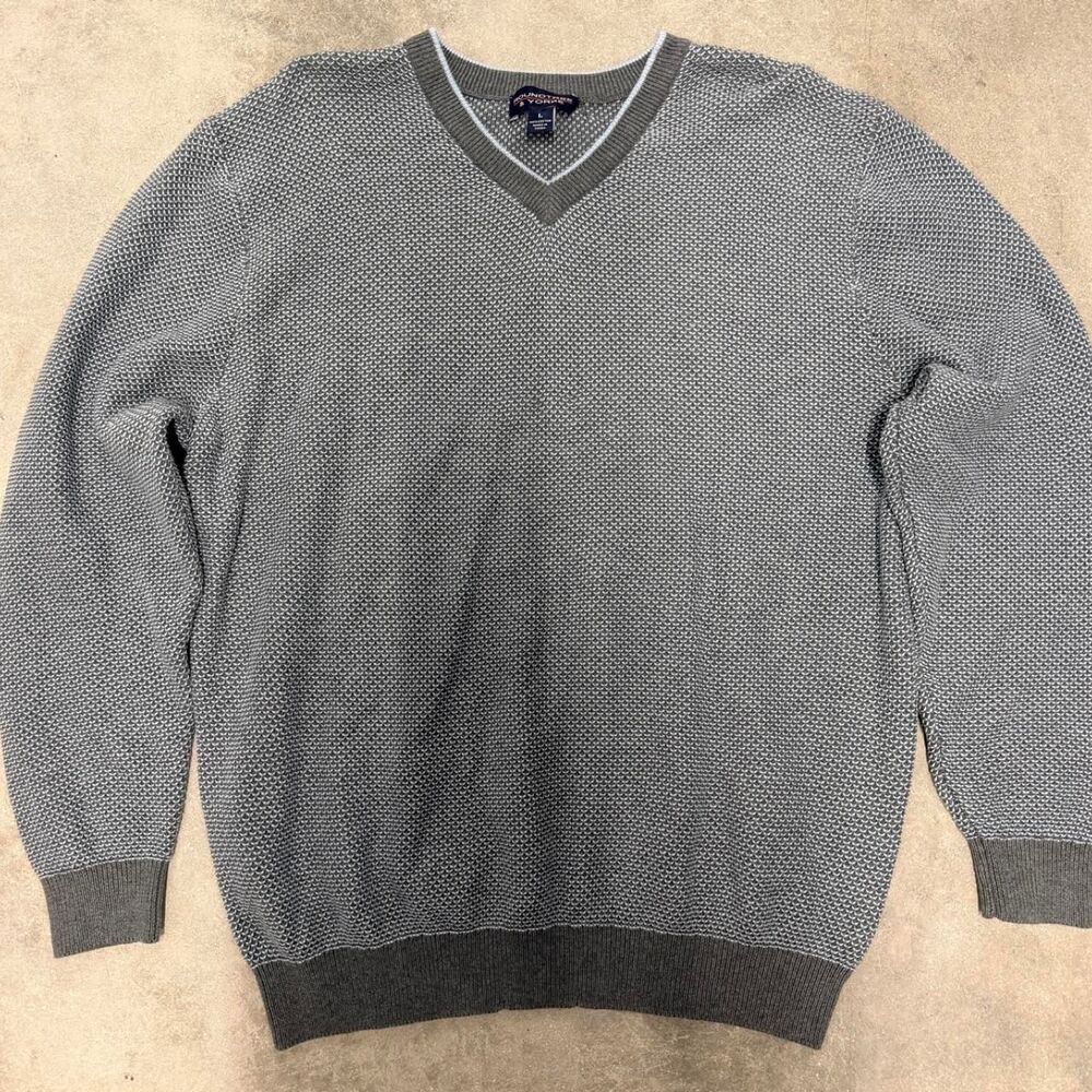 Roundtree Yorke Men's Grey and Blue Jumper